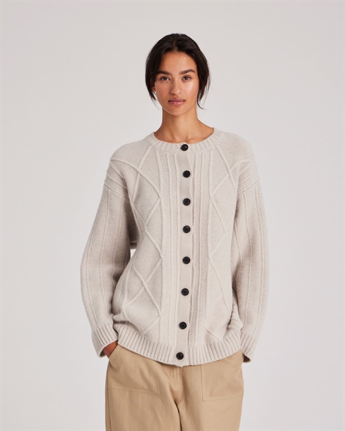 GAI + LISVA CLARA LAMBSWOOL CARDIGAN ISLAND FOSSIL